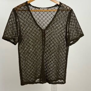 👛(ANY 2/$15) Mesh Brown Short Sleeve Topper with 3 Top Buttons, Large